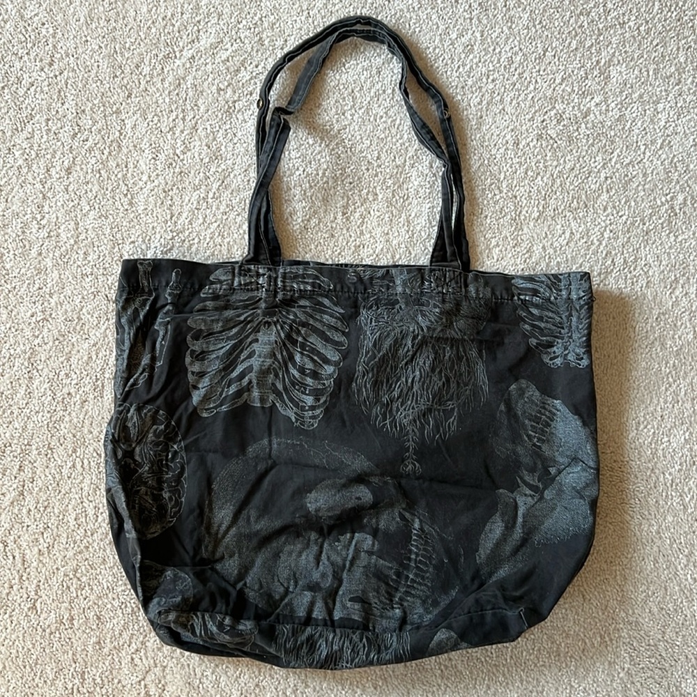 Black tote bag